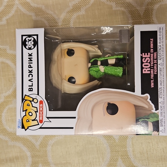 Funko Pop! Rocks BLACKPINK Rosé Figure NIB - Picture 3 of 6